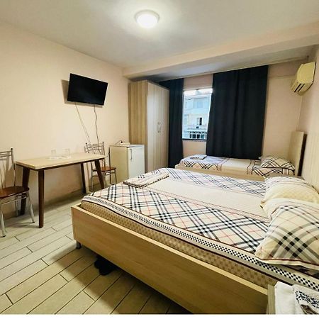 Urban Life Tirana- Economy Rooms エクステリア 写真